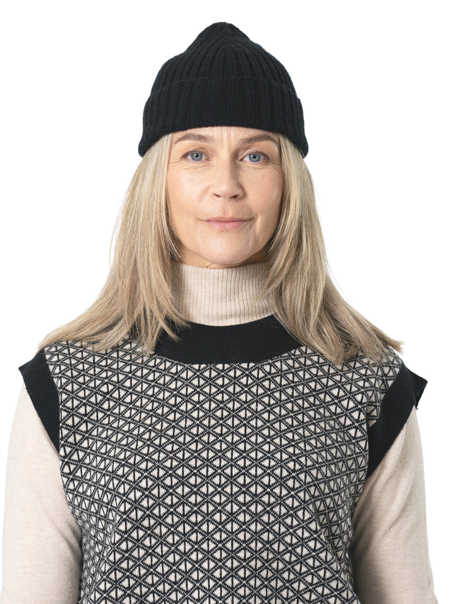 Merino Fitted Rib Hat - Black