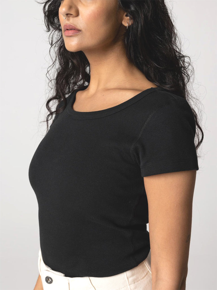 Powes Ribbed Tee - Black