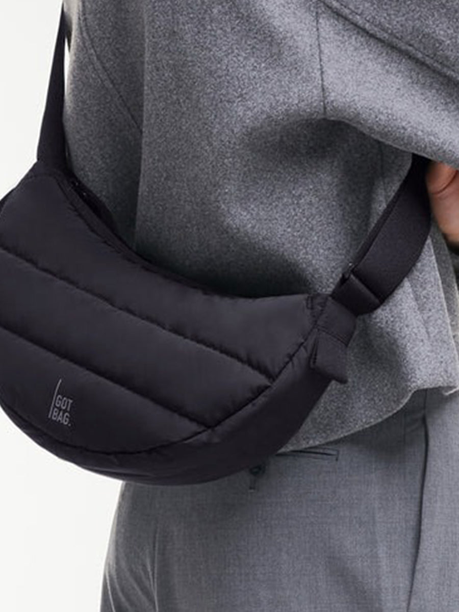 The Puffer Moon Bag Small - Black