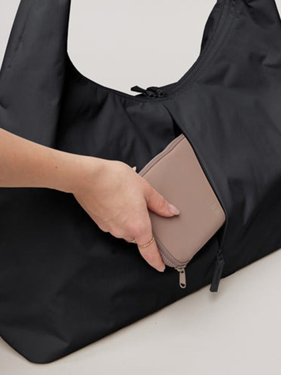 The T-Shape Bag Large - Black