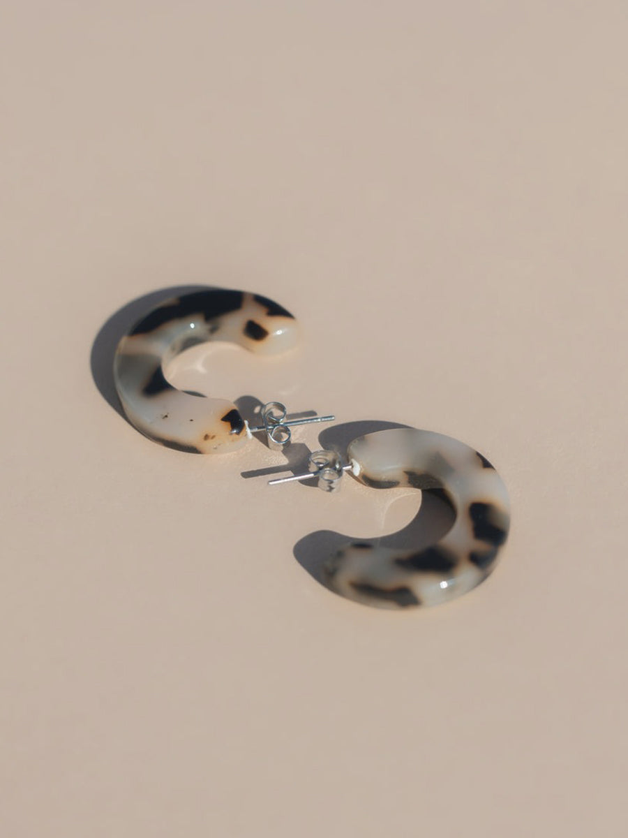 Ray Hoop Earrings - Ivory