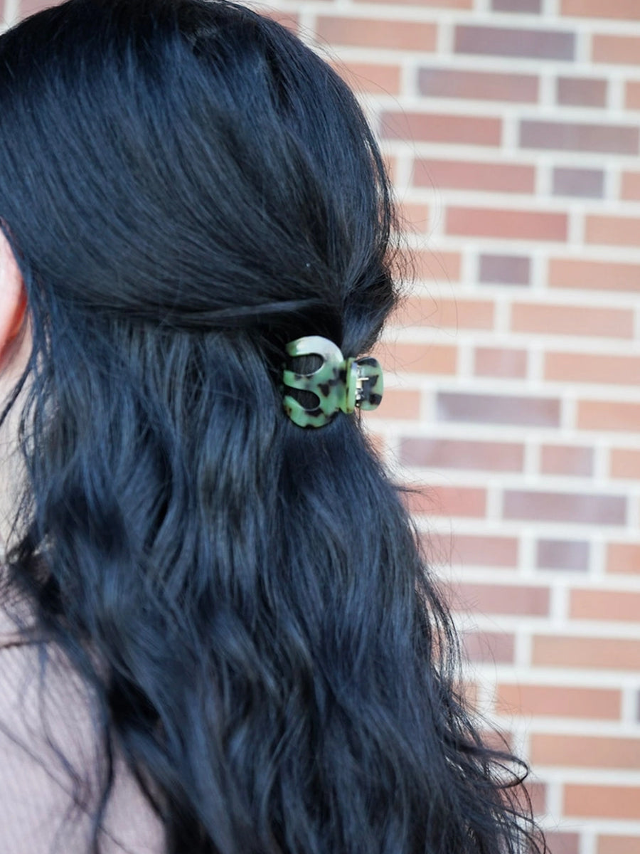 Claire Mini Hair Claw - Olive Tortoise