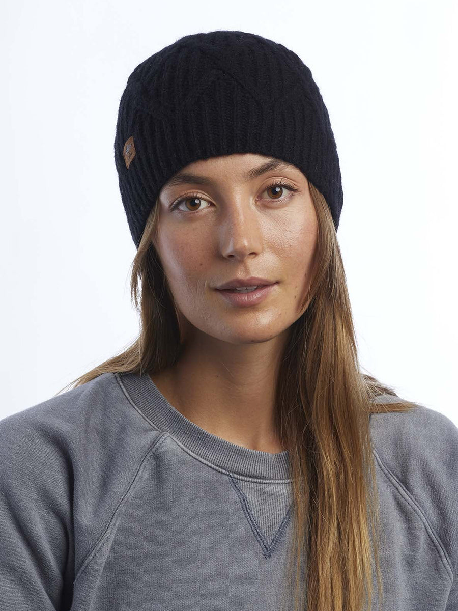 Yukon Cable Knit Wool Beanie - Black