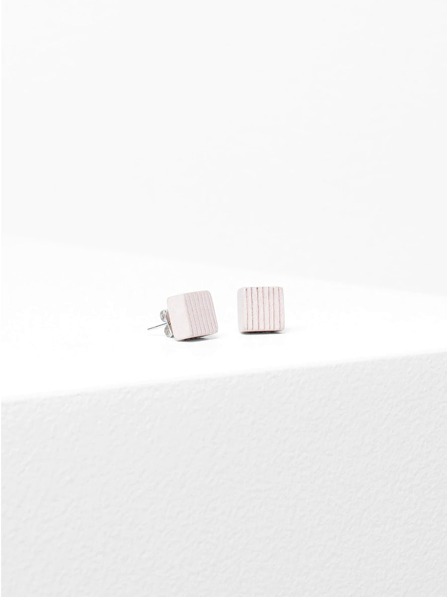 Linja Stud - Blush