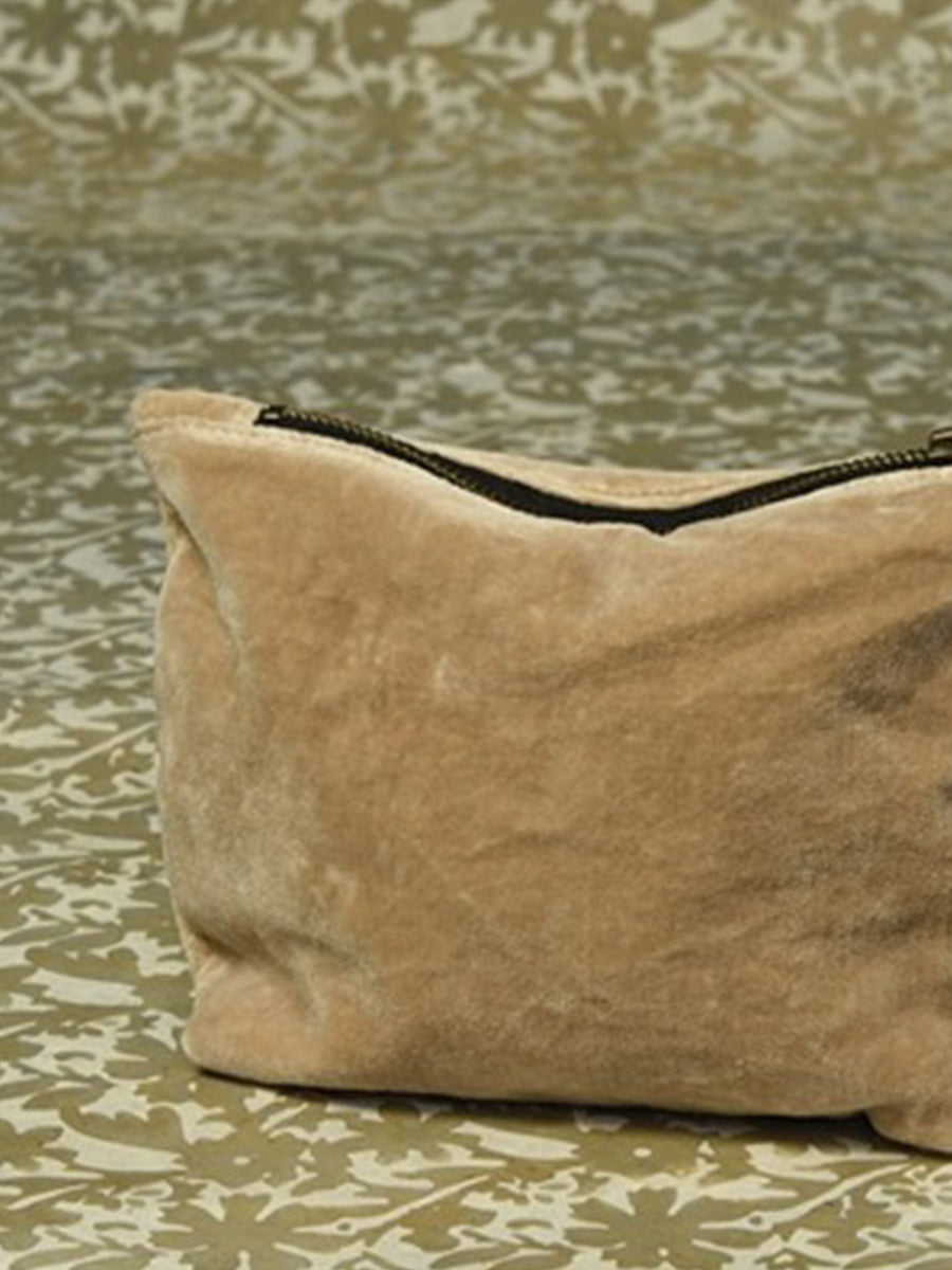 Velvet Zip Pouch - Wheat