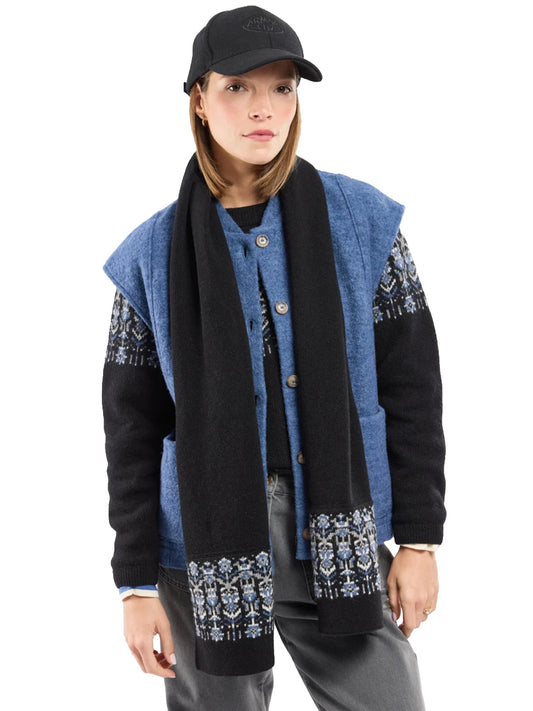 Jacquard Wool Scarf - Black Flowers