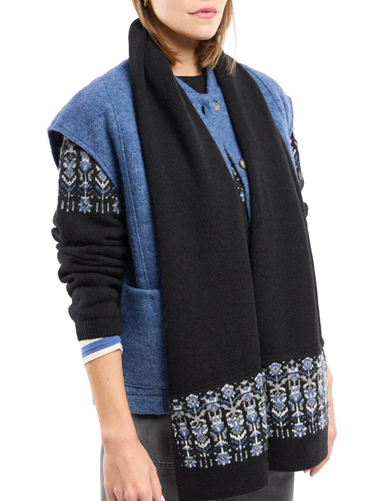 Jacquard Wool Scarf - Black Flowers