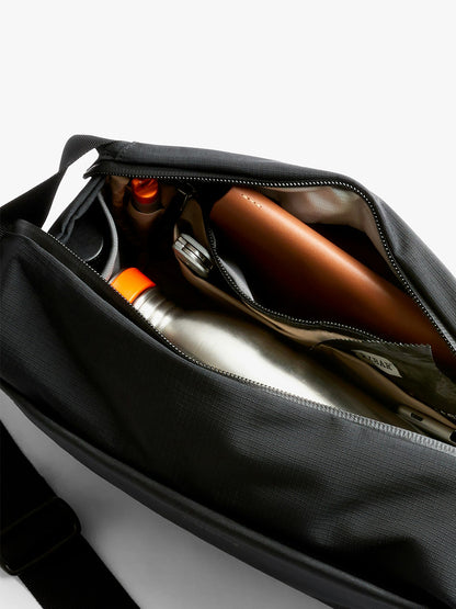 Venture 9L Sling - Black