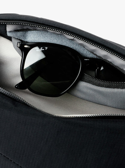 Venture 9L Sling - Black