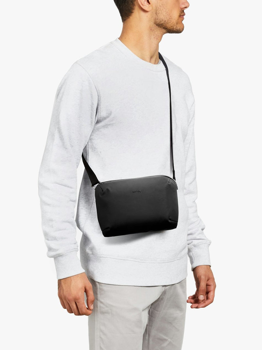 Venture Travel Crossbody - Deep Ocean