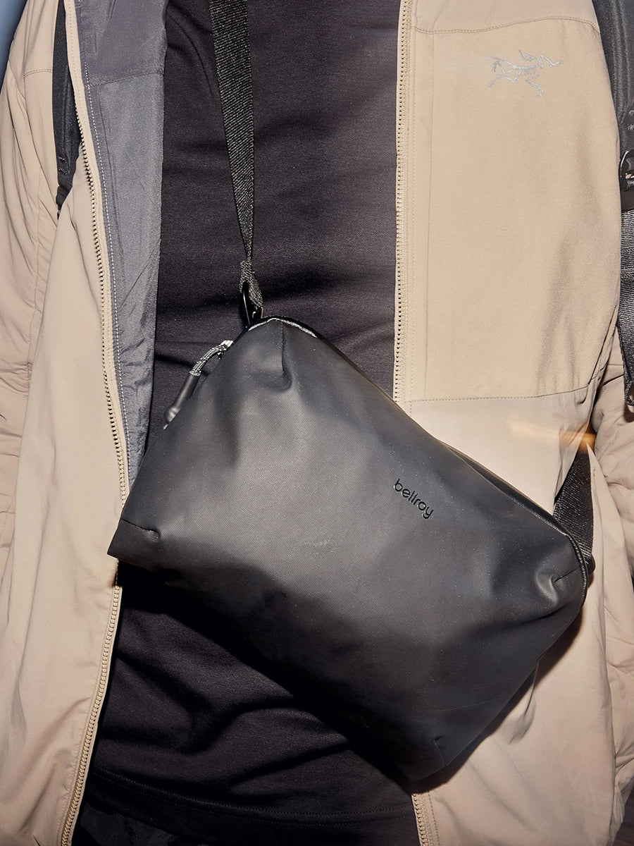 Venture Travel Crossbody - Jet Black