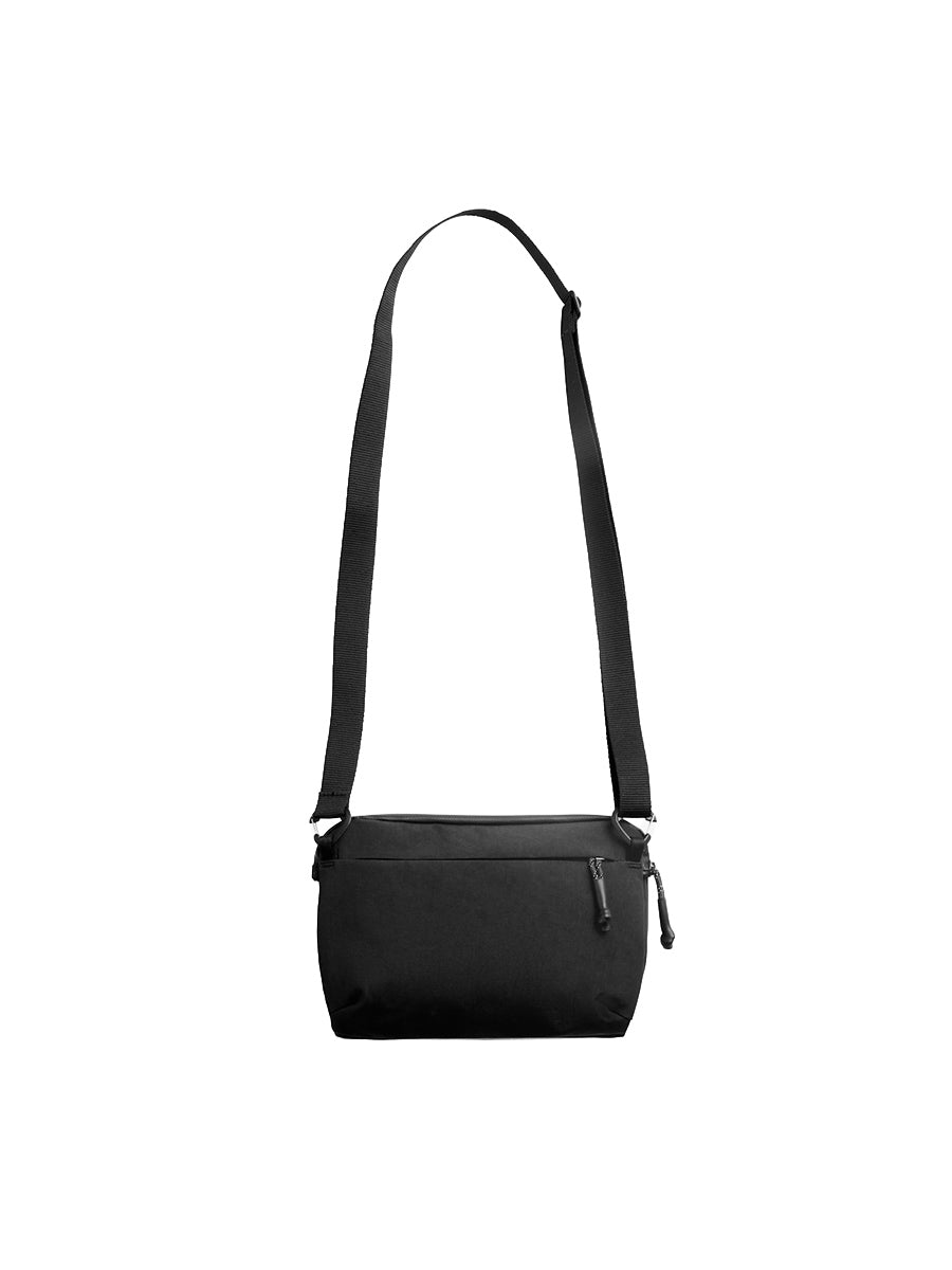 Venture Travel Crossbody - Jet Black