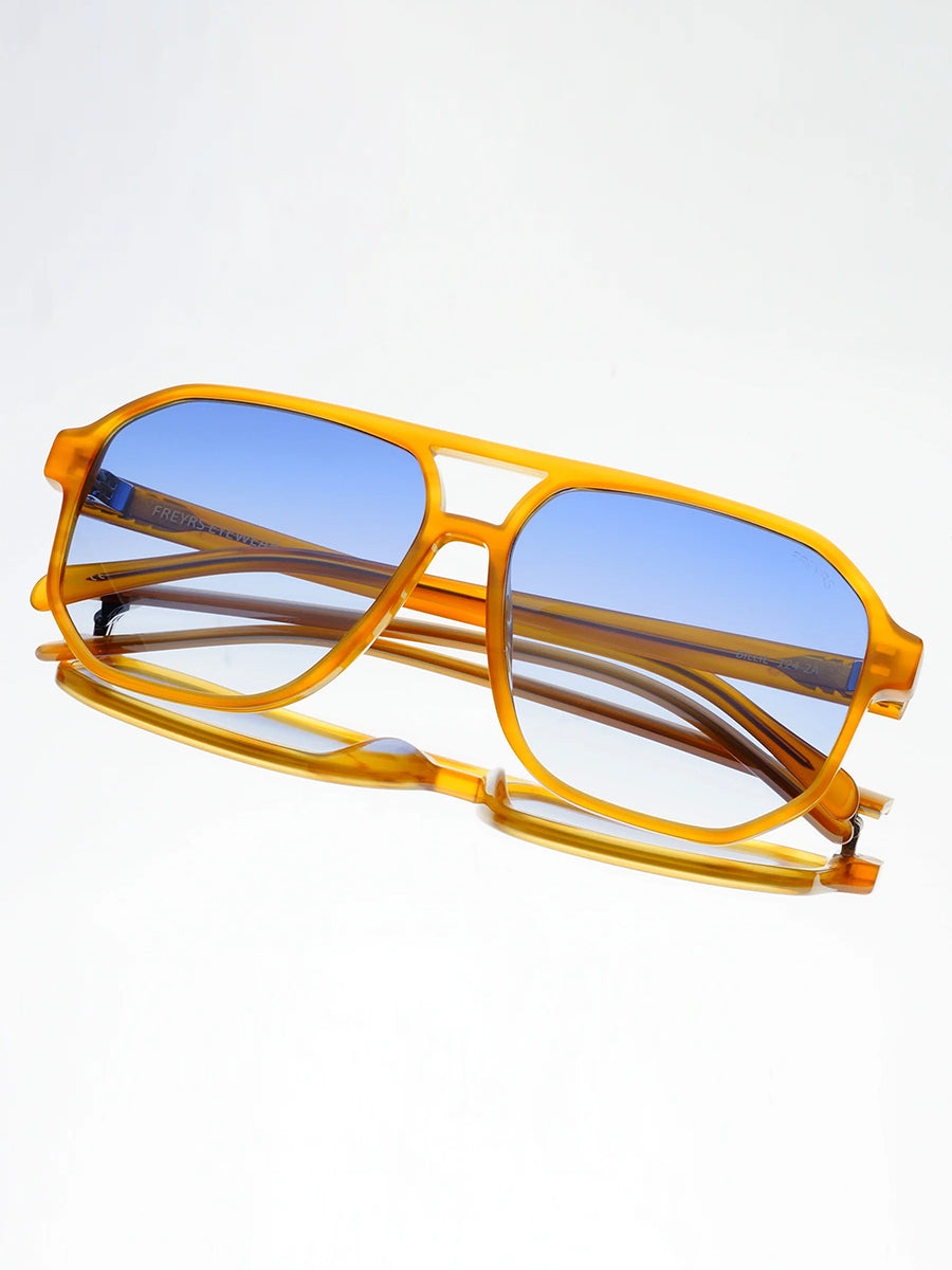 Billie Sunglasses - Light Brown