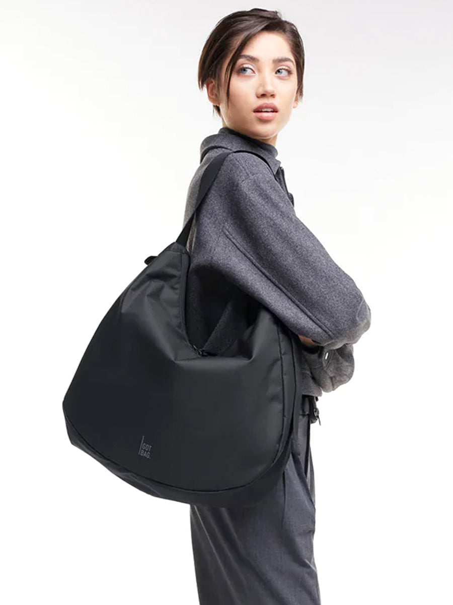 Curved Bag - Black