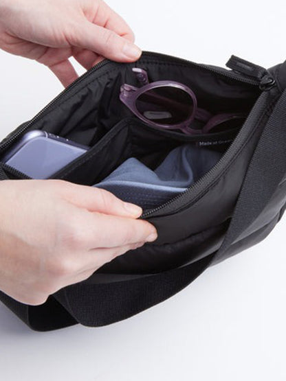The Puffer Moon Bag Small - Black