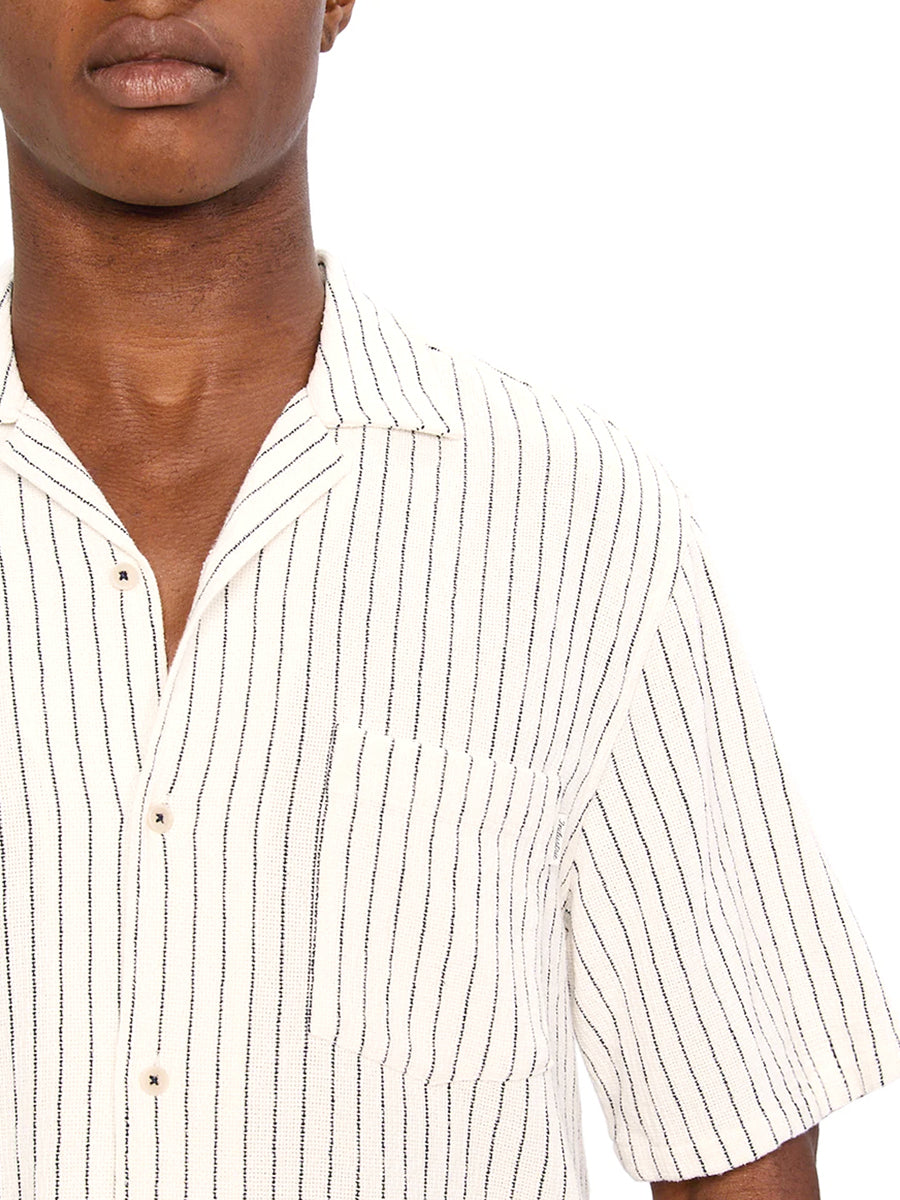 The Gilcrest Short Sleeve Shirt - White & Navy