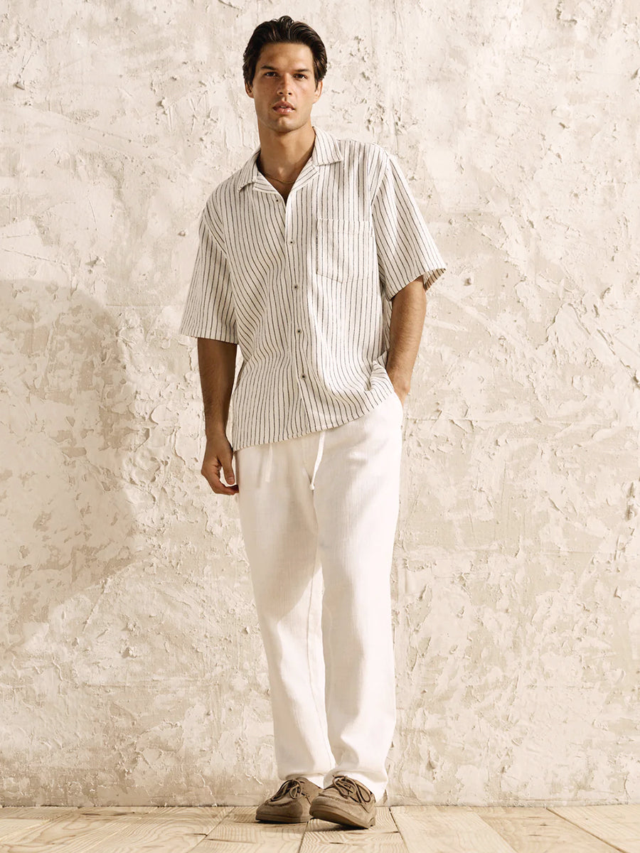The Gilcrest Short Sleeve Shirt - White & Navy