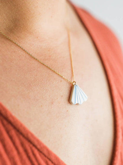 Striped Petal Pendant Necklace