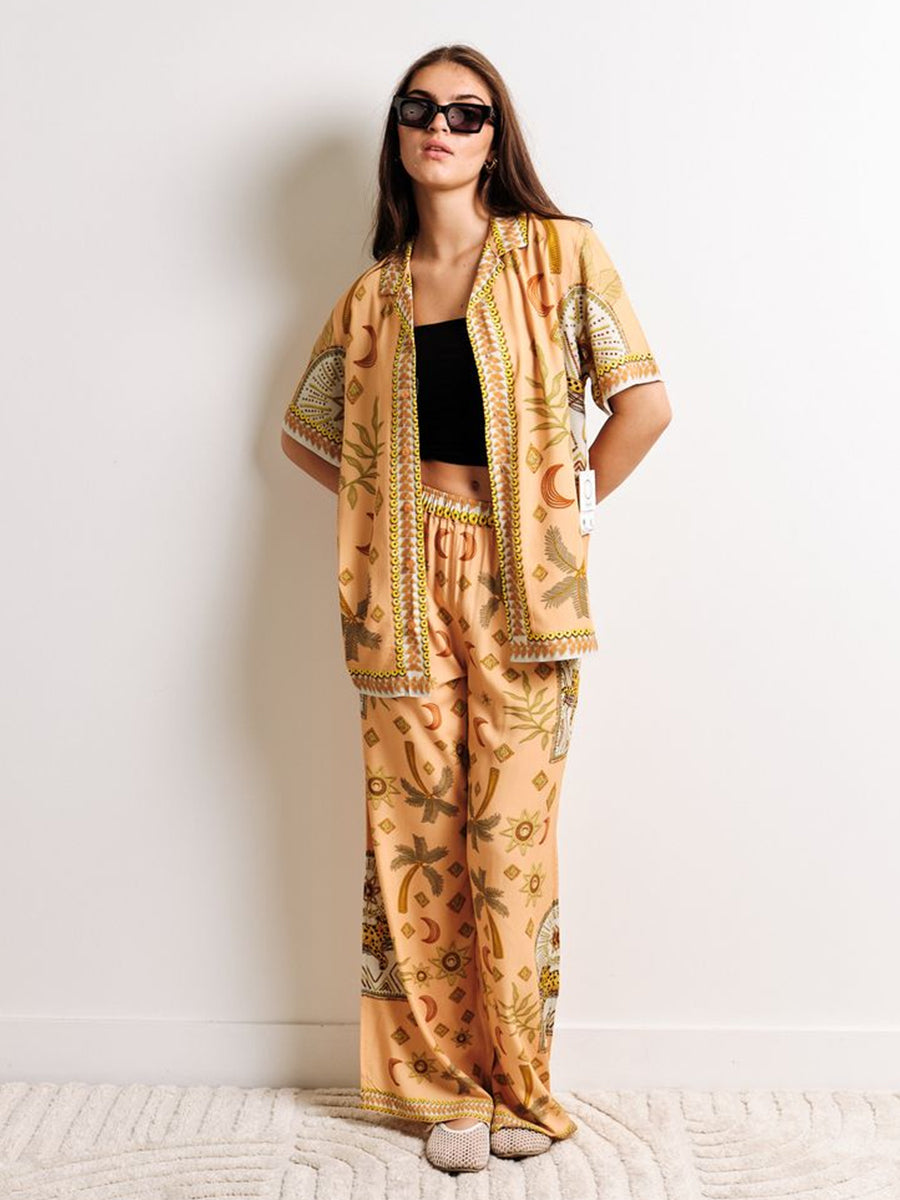 Beach Shirt - Peach Jaguar