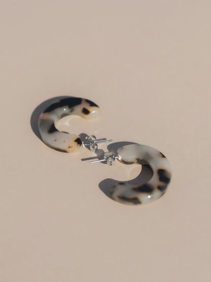 Ray Hoop Earrings - Ivory