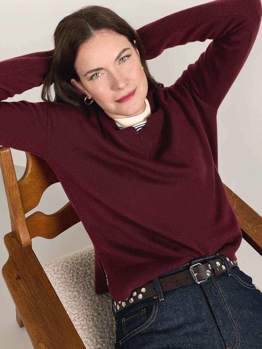 Merino V-Neck Sweater - Wine