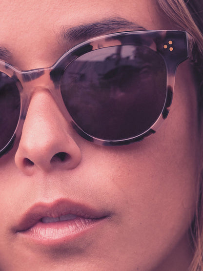 Nikol Sunglasses - Coral Tortoise & Dark Smoke