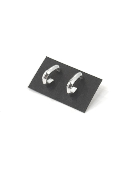 Knife-Edge Sterling Silver Oval Hoop Earrings