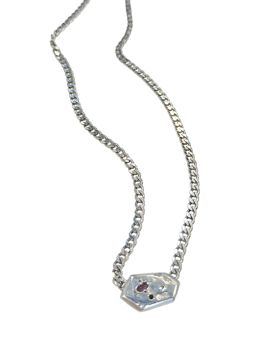 Molten Geometric Pendant Curb Chain Necklace with Sapphire & Black Spinel