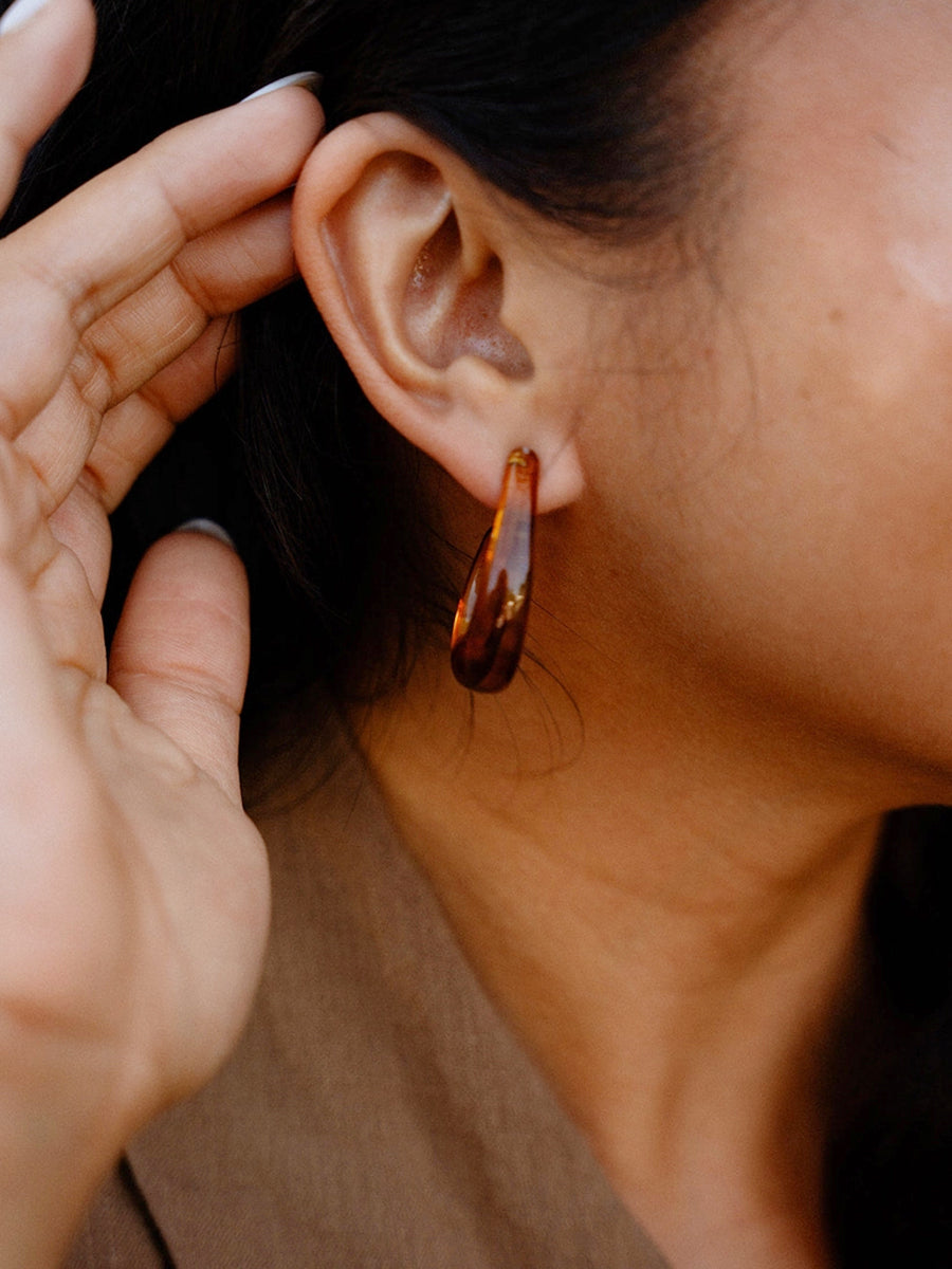 Julie Hoops - Amber