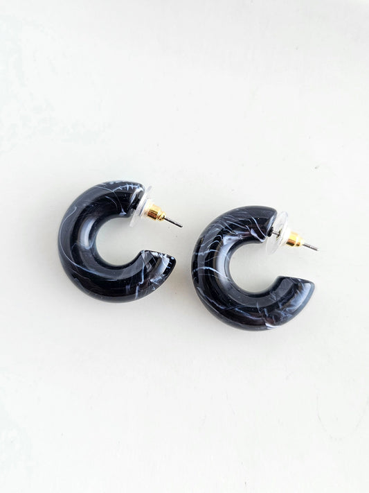 Chloe Chunky Hoops - Black Swirl