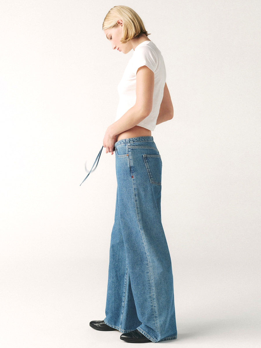 The Big Easy Pull-On Wide Leg Jeans - Cleo